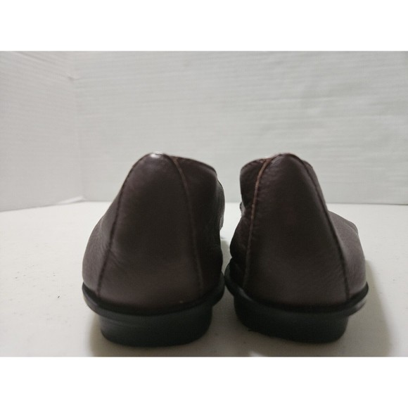 AEROLOGY BY AEROSOLES Brown Slots Of Fun WOVEN FLATS SIZE 6.5 M Leather Upper - Picture 6 of 8